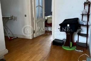 будинок за адресою Карпатської Січі вул. (Гвардійська)