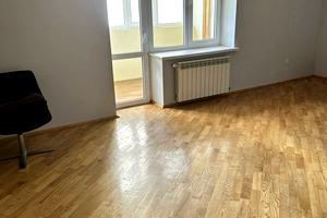 квартира за адресою Тролейбусна вул., 26