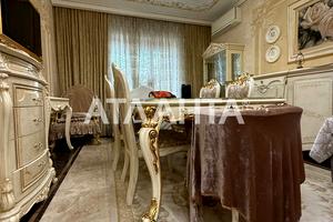 будинок за адресою Центральна вул., 1