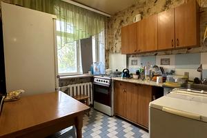 квартира за адресою Олексія Вадатурського вул. (Маршала Малиновського), 27