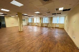 комерційна за адресою Бориспільська вул., 19Б