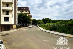 коммерческая по адресу Олександра Хіри ул., 10А