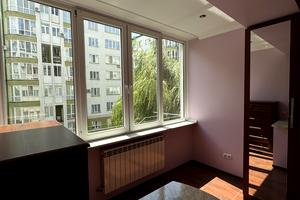 квартира по адресу Строителей ул., 30