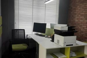 комерційна за адресою Володимира Івасюка просп. (Героїв Сталінграду), 21