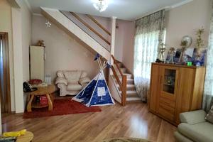 дом по адресу київська