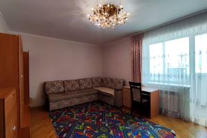 квартира за адресою Тролейбусна вул., 30