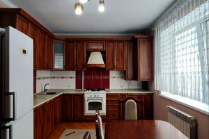квартира за адресою Тролейбусна вул., 30