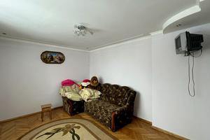 квартира за адресою Франка, 1