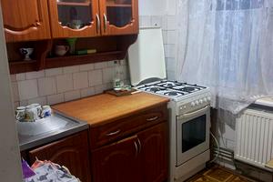квартира за адресою Гната Хоткевича вул., 75