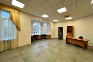 комерційна за адресою Михайла Грушевського вул., 34/1