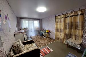 квартира за адресою Соборності вул. (Косіора), 63