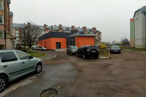 коммерческая по адресу Євгена Коновальця ул., 15А