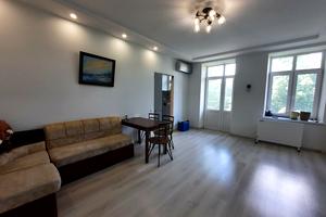 квартира за адресою Пастера вул., 44а