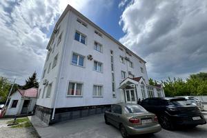 комерційна за адресою Ольги Кобилянської вул. (Горького), 1а