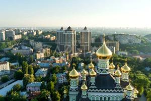 комерційна за адресою Глибочицькій, 32В