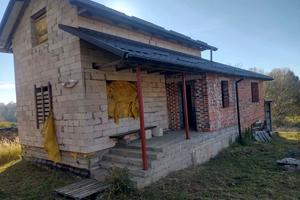 будинок за адресою с. Лісові Гринівці, Будівельників, 13