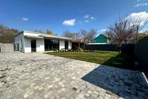 будинок за адресою Центральна вул., 95