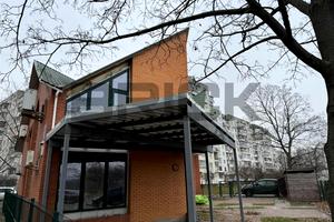 комерційна за адресою Приозерна вул., 12б