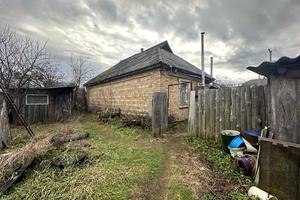 участок по адресу с. Синяк, Октябрьская ул., 31