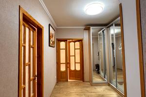 квартира за адресою Тополина вул., 18