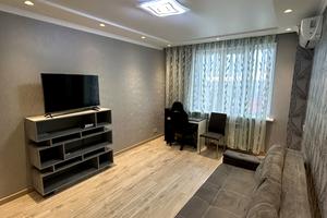 квартира за адресою Гвардійців-Широнінців вул., 72-А