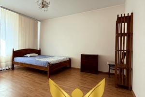 будинок за адресою Арсенія Тарковського вул. (Володарського), 33