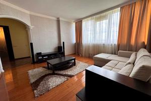 квартира за адресою Тополина, 2