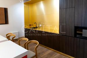 комерційна за адресою Київ, Буслівська вул., 12
