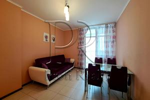 квартира за адресою Сім'ї Кульженків вул. (Петра Дегтяренка), 31-А