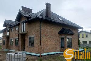 будинок за адресою Івасюка