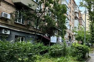 комерційна за адресою Джона Маккейна вул. (Івана Кудрі), 38