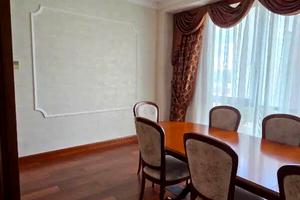 комерційна за адресою Мечникова вул., 10Б
