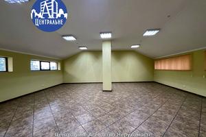 комерційна за адресою Тараса Шевченка вул., 25