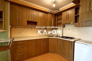 квартира за адресою Степана Бандери вул., 12