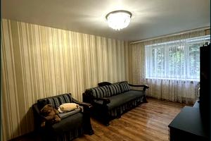 квартира за адресою Михайла Максимовича вул., 5