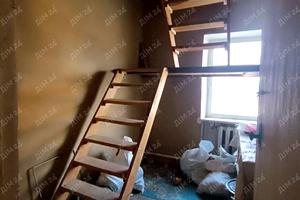 будинок за адресою Центральна, 1