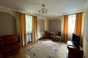 комерційна за адресою Яремче, Свободи вул., 310