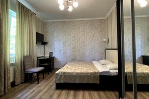 комерційна за адресою Гвардійців-Широнінців вул., 55