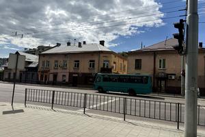 комерційна за адресою Кульпарківська вул., 122