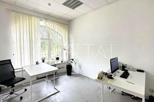 комерційна за адресою Петра Григоренка просп., 26-А