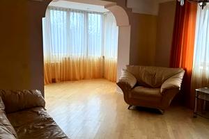 квартира по адресу Карпатської Січі ул., 8