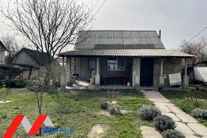 будинок за адресою вишнева, 23