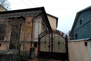 будинок за адресою Матейки вул.