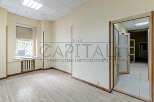 комерційна за адресою Саксаганського вул., 30