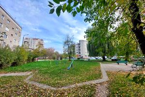 квартира за адресою Тролейбусна вул., 8