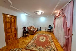 будинок за адресою с. Лісові Гринівці, Садова