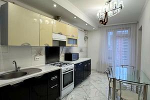 квартира за адресою Мазепи вул., 1