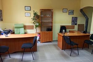 комерційна за адресою Корятовича пл., 15