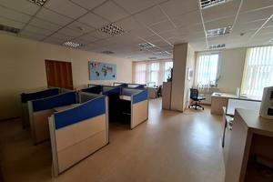 комерційна за адресою Саксаганського вул., 121