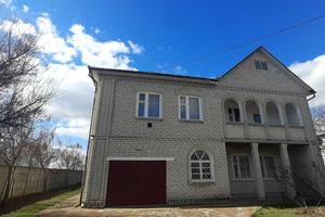 будинок за адресою Комарова